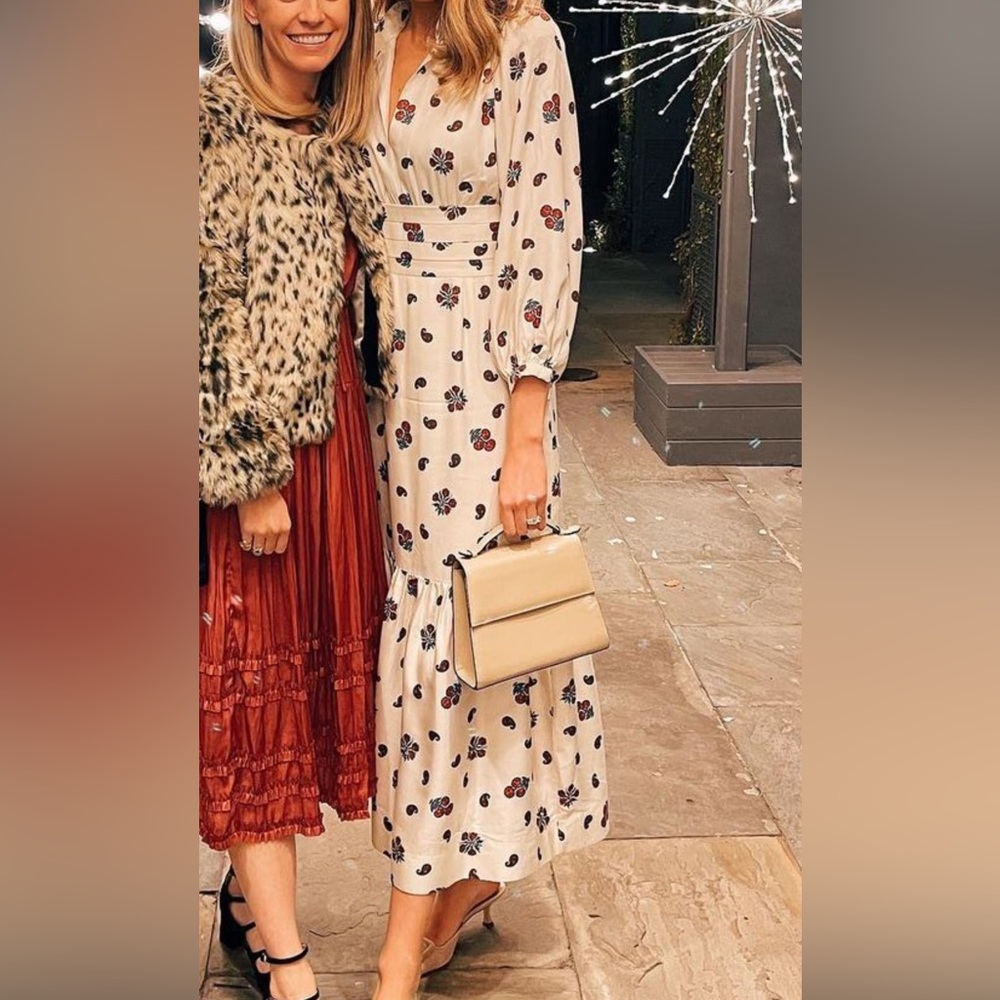 Rebecca de Ravenel dress
